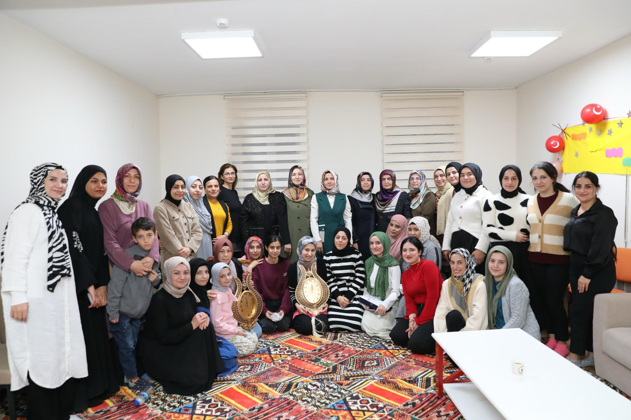 Beşminare Kız Yurdu’nda düzenlenen “Hayalin Kur’an Olsun” projesi kapsamında gerçekleştirilen