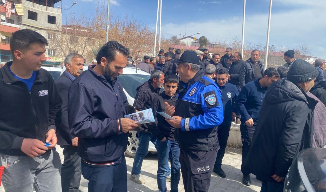 Adilcevaz’da Emniyetten Bilgilendirme Çalışması Adilcevaz İlçe Emniyet Müdürlüğü, vatandaşların güvenliği ve bilinçlenmesi amacıyla Kent