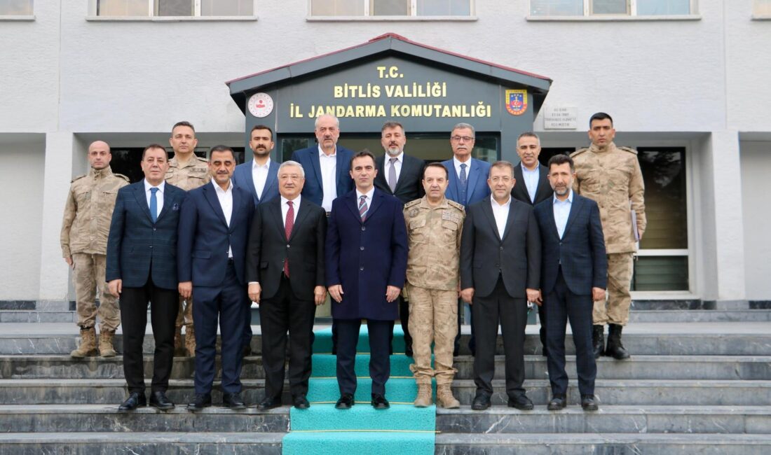 Jandarma Asayiş Vakfı (JAVDES) Bitlis İl Temsilciliği ilk toplantısını&nbsp; gerçekleştirdi.