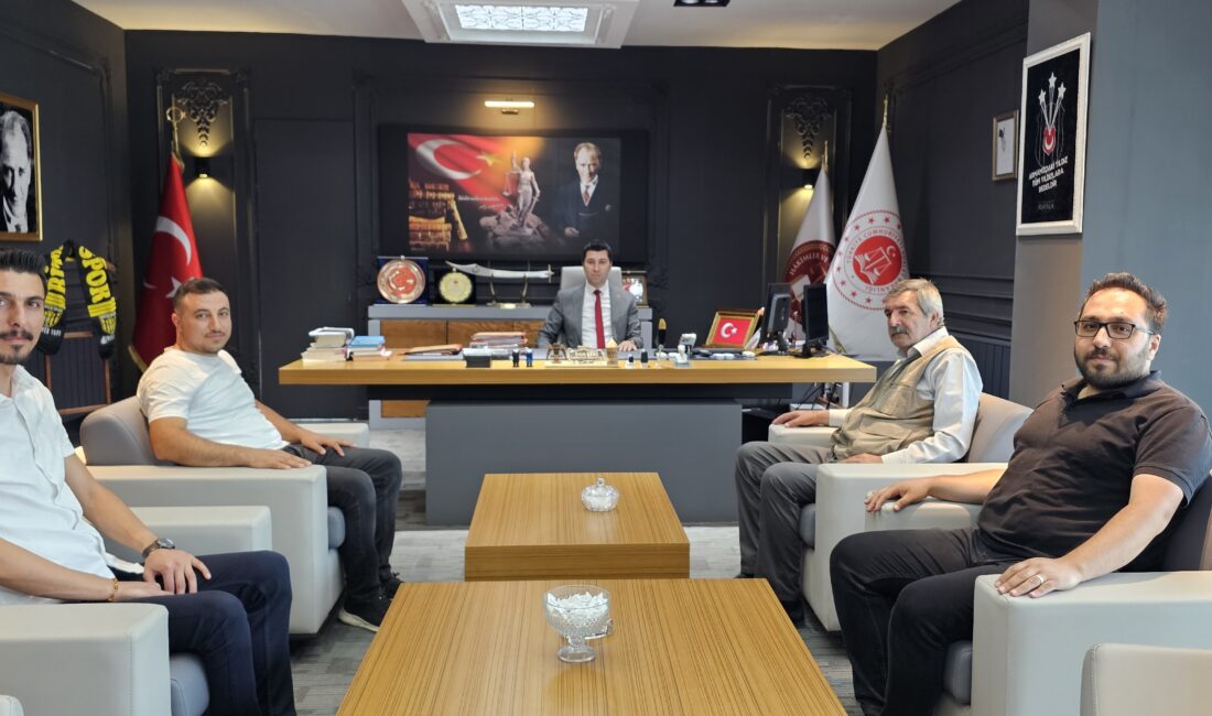 BİGACEM’den Başsavcı Emre Genç’e ziyaret Bitlis Gazeteciler Cemiyeti (BİGACEM) Başkanı Hakan Okay, cemiyet yönetim kurulu