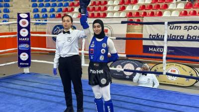 Özlem Melek Korkmaz Türkiye şampiyonu oldu Türkiye Muaythai Federasyonu tarafından 13–16 Şubat tarihleri arasında Burdur’da düzenlenen