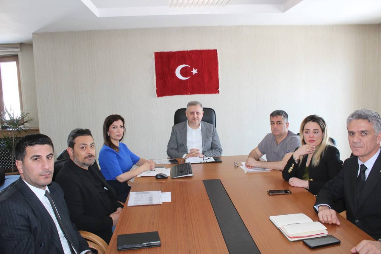 Bitlis’te Hastanelerin Durumu GÖREN Sistemiyle Değerlendirildi Bitlis’te sağlık hizmetlerinin mevcut durumu ve hizmet süreçleri, Sağlıkta İzleme