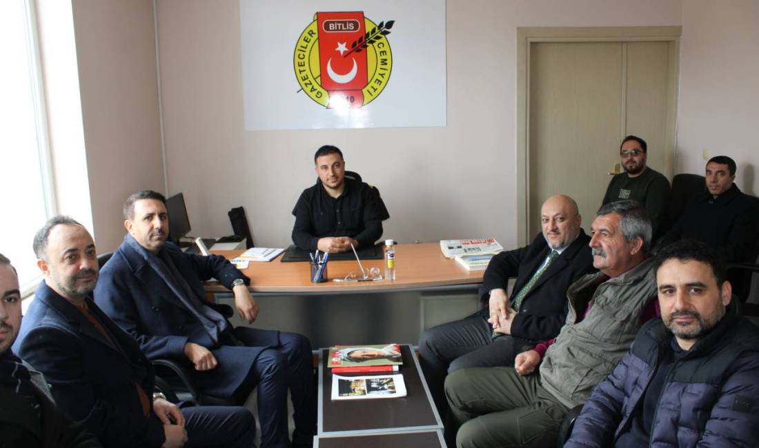 Milletvekili Bedirhanoğlu’ndan BİGACEM ziyareti AK Parti Bitlis Milletvekili Turan Bedirhanoğlu, beraberindeki heyetle birlikte Bitlis