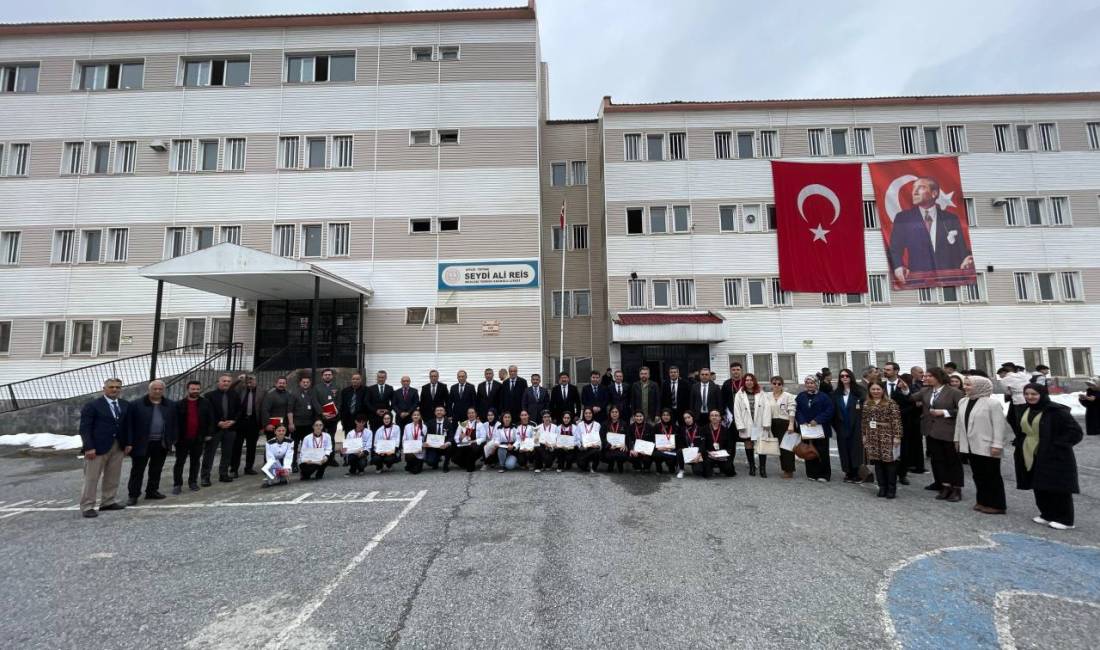 Tatvan’da 2. Uluslararası Gastronomi Yarışması düzenlendi Millî Eğitim Bakanlığı himayesinde Bitlis’in Tatvan ilçesinde ikinci “Uluslararası Gastronomi
