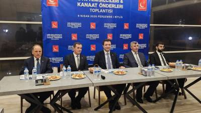 Saadet Partisi Genel Başkanı Mahmut Arıkan, Bitlis’in Tatvan ilçesinde düzenlenen
