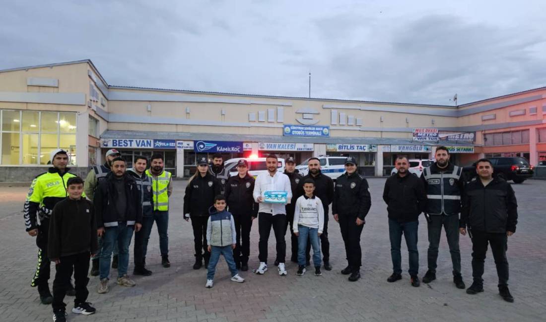 Güroymak’ta Polis Haftasına Özel Anlamlı Etkinlik Türk Polis Teşkilatı’nın 181. kuruluş yıl dönümü ve Polis Haftası