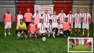 Bitlis’in Tatvan ilçesinde şehitler anısına düzenlenen kurumlar arası futbol turnuvası