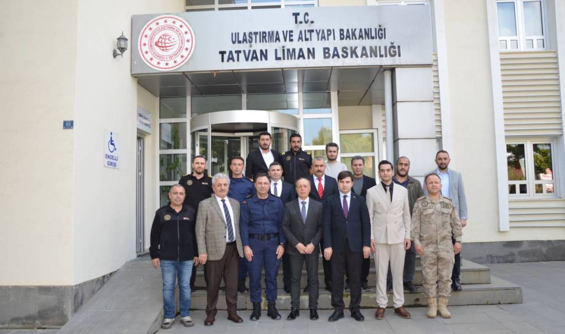 Tatvan’da Doğu ve Güneydoğu Anadolu’nun ilk gemiadamları sınav merkezi açıldı Bitlis’in Tatvan ilçesinde, Ulaştırma ve Altyapı Bakanlığı Tatvan Liman Başkanlığı